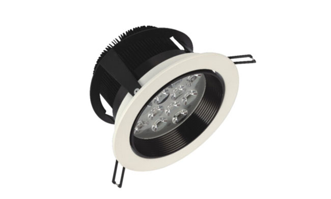 亚傅体育登录照明LED筒灯驱动为恒流隔离外置驱动，便于安装维护，与光源板实现完美匹配。