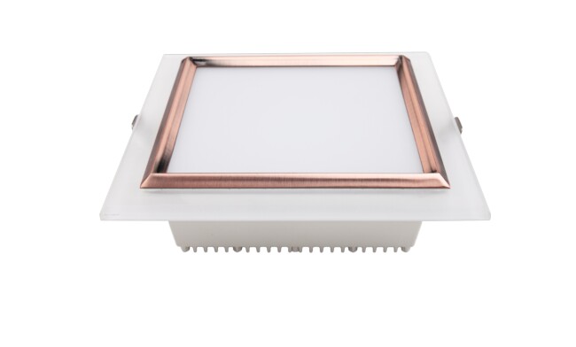 亚傅体育登录照明LED筒灯驱动为恒流隔离外置驱动，便于安装维护，与光源板实现完美匹配。