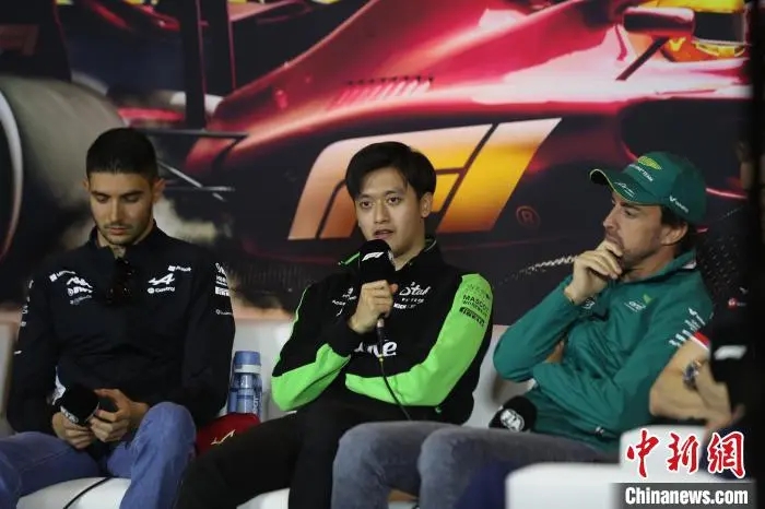 周冠宇正赛第16位发车，上海F1中国大奖赛开启主