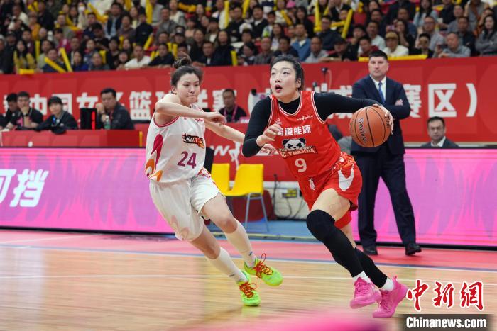 四川女篮三连胜挺进WCBA总决赛