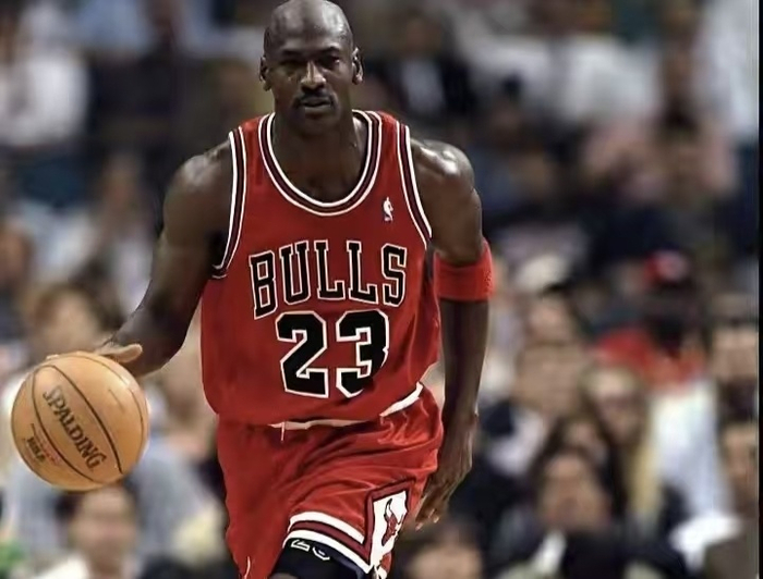 体坛最富五人揭晓：梅西、詹姆斯、C罗等领衔，