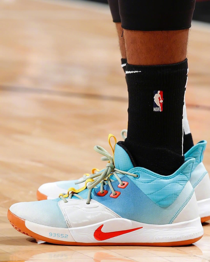 乔治晒出签名鞋回顾引热议 哪一双是他的最佳作