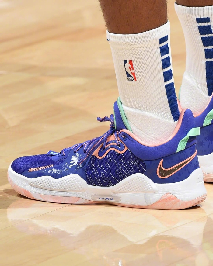 乔治晒出签名鞋回顾引热议 哪一双是他的最佳作