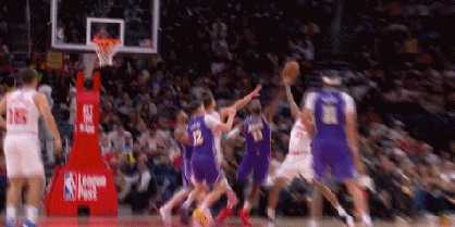 詹姆斯暴扣引领湖人逆转火箭 东契奇砍40分难掩