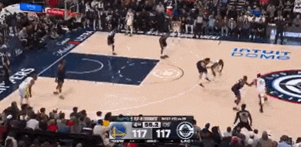 勇士末节狂轰43分逆转快船 老将群助球队淘汰卫