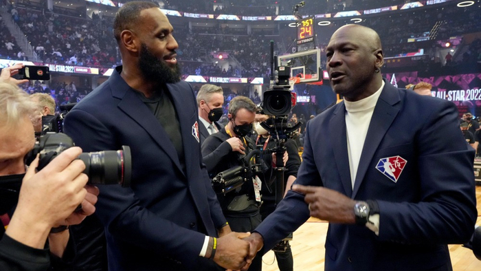 查尔莫斯：乔丹的压迫感成就GOAT地位，詹姆斯难